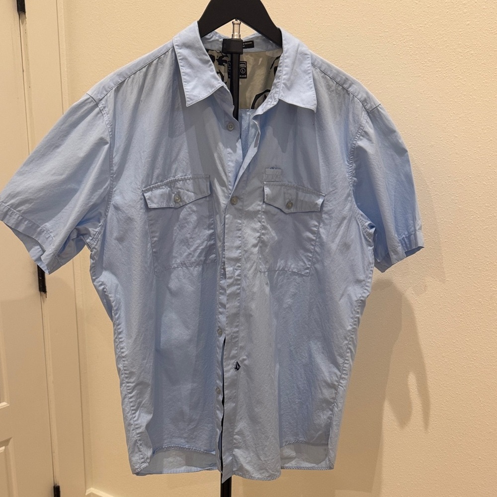 Volcom Blue and Cream Short Sleeve Shirt